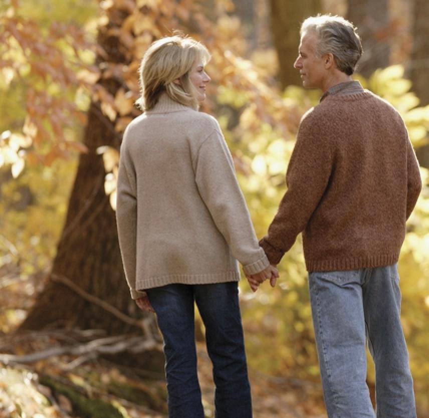 Can You Make and Keep Relationships If You Donâ€™t Have Much Money?