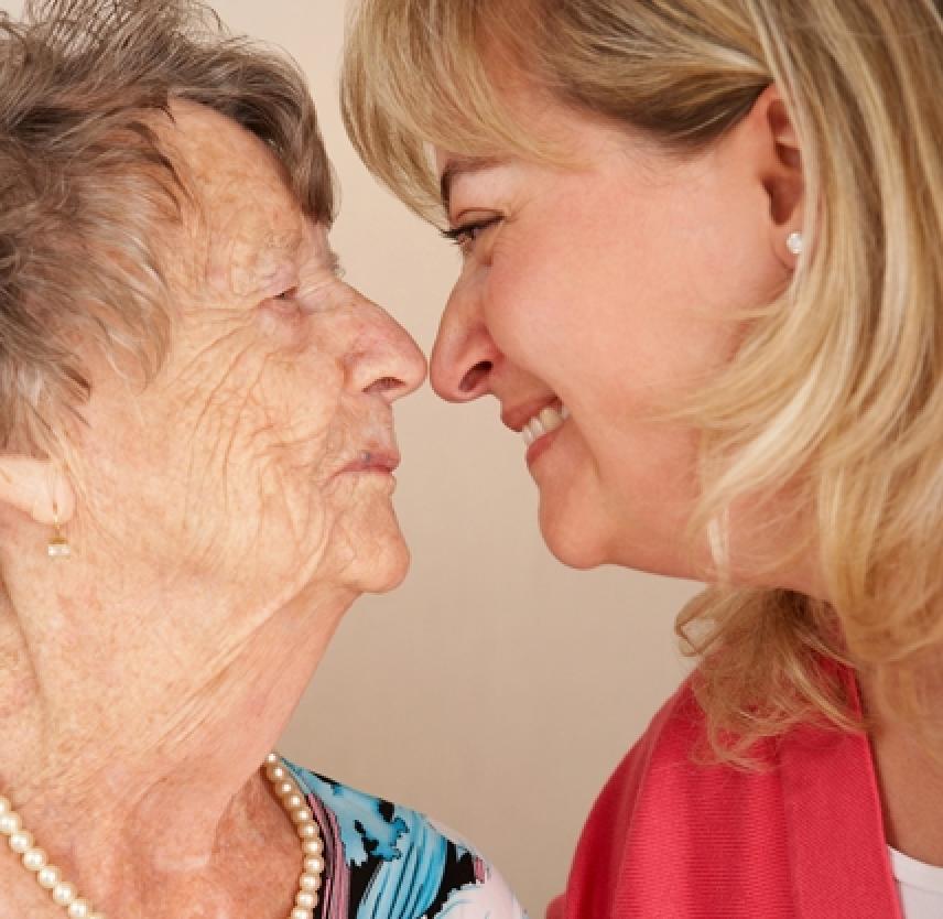 Hoja de informaci&oacute;n: Cuidando a los adultos con deterioro cognitivo y de la memoria