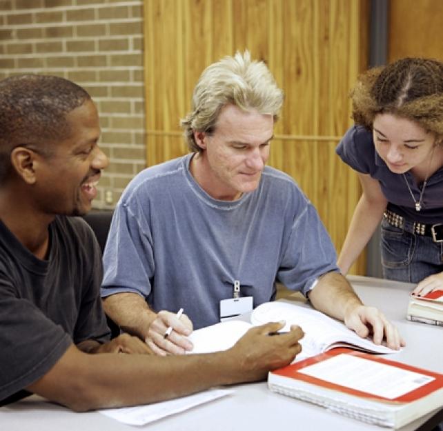 Making Connections after TBI: A Guide for Social Peer Mentors