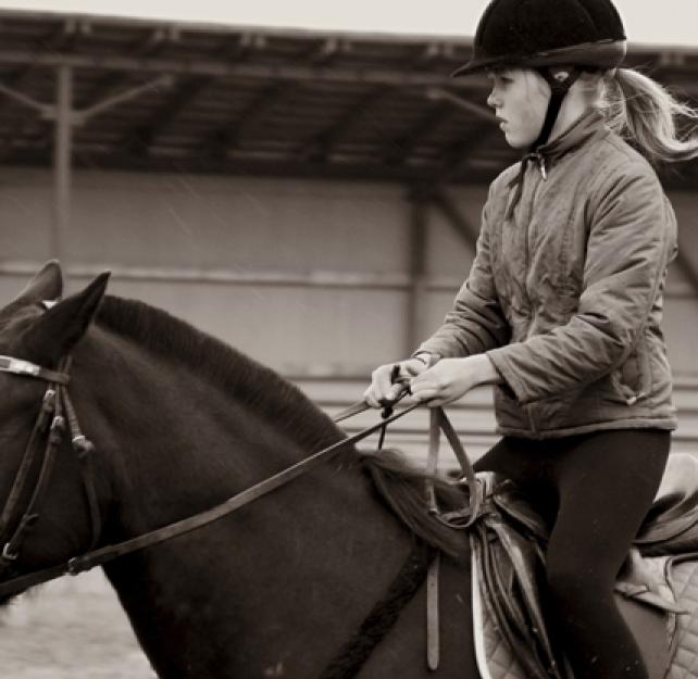 Atenci&oacute;n: Concusi&oacute;n cerebral en los deportes de colegio (para el atleta)